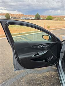 2023 Chevrolet Malibu LT - Photo 9 - Page, AZ 86040