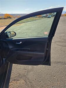 2020 Kia Rio LX   - Photo 17 - Page, AZ 86040