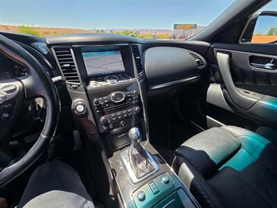 2016 INFINITI QX70 - Photo 19 - Page, AZ 86040
