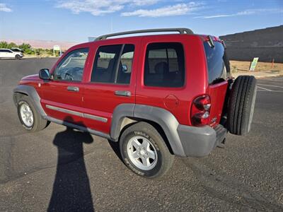2007 Jeep Liberty Sport Sport 4dr SUV   - Photo 3 - Page, AZ 86040