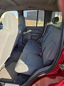 2007 Jeep Liberty Sport Sport 4dr SUV   - Photo 11 - Page, AZ 86040