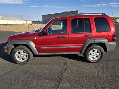 2007 Jeep Liberty Sport Sport 4dr SUV   - Photo 2 - Page, AZ 86040