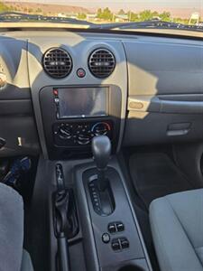 2007 Jeep Liberty Sport Sport 4dr SUV   - Photo 21 - Page, AZ 86040