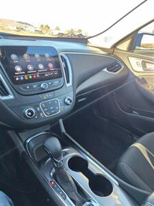 2023 Chevrolet Malibu LT   - Photo 19 - Page, AZ 86040