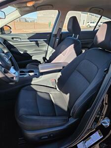 2022 Nissan Altima 2.5 SV   - Photo 10 - Page, AZ 86040