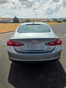 2023 Chevrolet Malibu LT - Photo 4 - Page, AZ 86040
