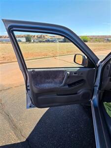 2003 Isuzu Rodeo S V6   - Photo 9 - Page, AZ 86040
