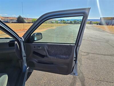 2003 Isuzu Rodeo S V6   - Photo 17 - Page, AZ 86040