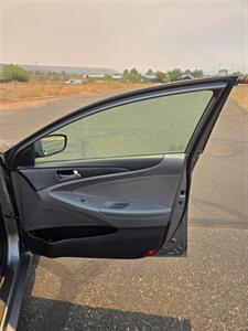 2013 Hyundai SONATA GLS   - Photo 17 - Page, AZ 86040