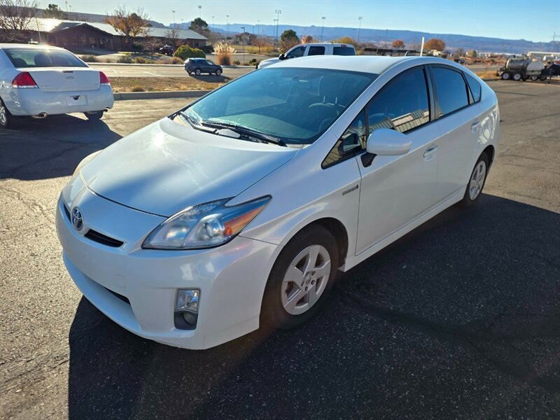 2011 Toyota Prius I's photo