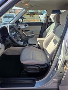 2021 Kia Soul LX   - Photo 10 - Page, AZ 86040