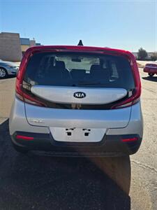 2021 Kia Soul LX   - Photo 4 - Page, AZ 86040