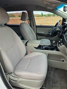 2018 Kia Sedona L   - Photo 16 - Page, AZ 86040