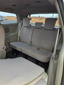 2018 Kia Sedona L   - Photo 12 - Page, AZ 86040