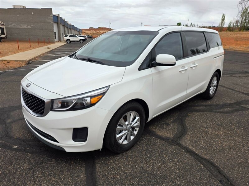 2018 Kia Sedona L  