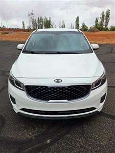 2018 Kia Sedona L   - Photo 8 - Page, AZ 86040