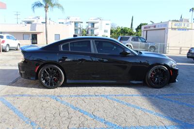 2016 Dodge Charger SRT Hellcat   - Photo 8 - Van Nuys, CA 91406