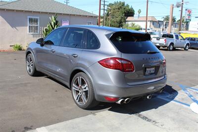 2011 Porsche Cayenne Turbo   - Photo 5 - Van Nuys, CA 91406