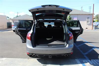 2011 Porsche Cayenne Turbo   - Photo 28 - Van Nuys, CA 91406