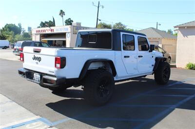 2020 Jeep Gladiator Sport   - Photo 7 - Van Nuys, CA 91406