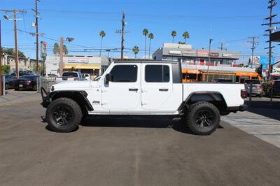 2020 Jeep Gladiator Sport   - Photo 4 - Van Nuys, CA 91406