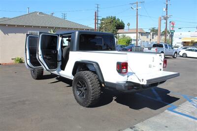 2020 Jeep Gladiator Sport   - Photo 27 - Van Nuys, CA 91406