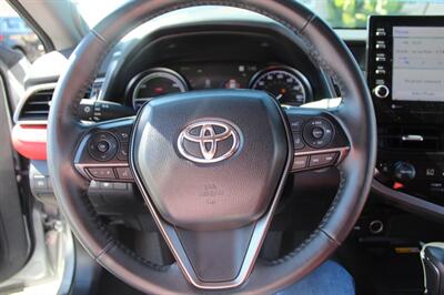 2022 Toyota Camry Hybrid XSE   - Photo 20 - Van Nuys, CA 91406