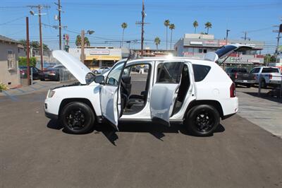 2014 Jeep Compass Sport   - Photo 25 - Van Nuys, CA 91406