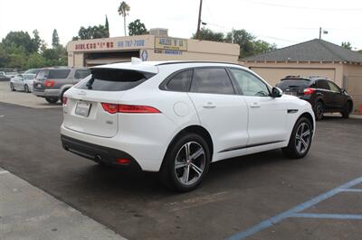 2018 Jaguar F-PACE 30t R-Sport   - Photo 7 - Van Nuys, CA 91406