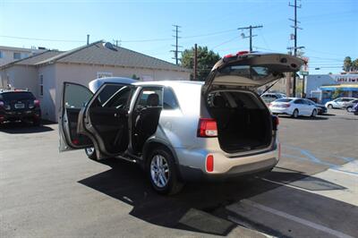 2014 Kia Sorento LX   - Photo 26 - Van Nuys, CA 91406