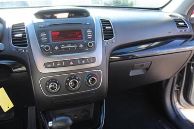 2014 Kia Sorento LX   - Photo 18 - Van Nuys, CA 91406