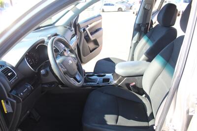 2014 Kia Sorento LX   - Photo 9 - Van Nuys, CA 91406