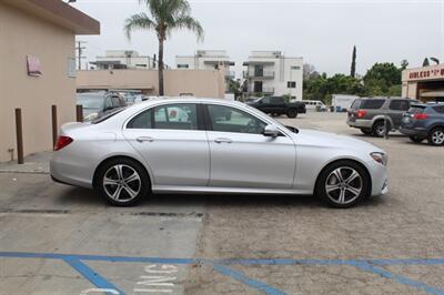 2017 Mercedes-Benz E 300   - Photo 8 - Van Nuys, CA 91406