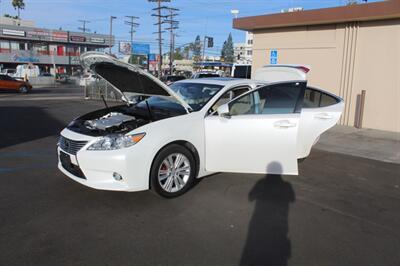 2015 Lexus ES   - Photo 25 - Van Nuys, CA 91406