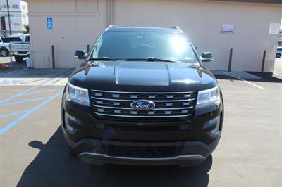 2017 Ford Explorer XLT   - Photo 2 - Van Nuys, CA 91406