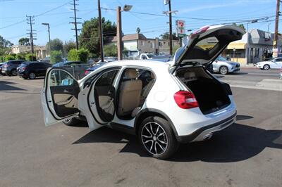 2017 Mercedes-Benz GLA GLA 250   - Photo 13 - Van Nuys, CA 91406