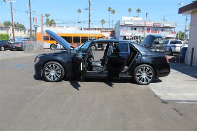 2013 Chrysler 300 Series S   - Photo 24 - Van Nuys, CA 91406