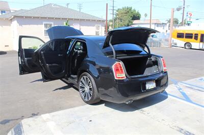 2013 Chrysler 300 Series S   - Photo 25 - Van Nuys, CA 91406