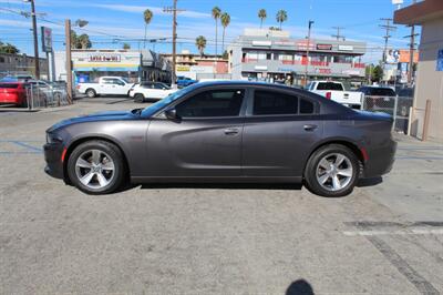 2017 Dodge Charger SXT   - Photo 4 - Van Nuys, CA 91406