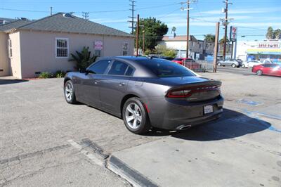 2017 Dodge Charger SXT   - Photo 5 - Van Nuys, CA 91406