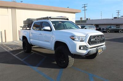 2019 Toyota Tacoma SR5   - Photo 1 - Van Nuys, CA 91406