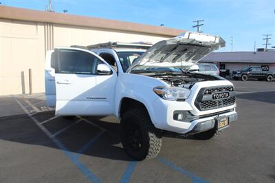 2019 Toyota Tacoma SR5   - Photo 19 - Van Nuys, CA 91406