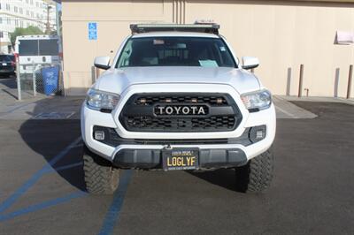 2019 Toyota Tacoma SR5   - Photo 2 - Van Nuys, CA 91406