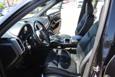 2015 Porsche Cayenne S   - Photo 9 - Van Nuys, CA 91406