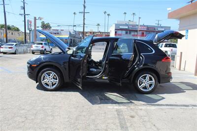 2015 Porsche Cayenne S   - Photo 22 - Van Nuys, CA 91406