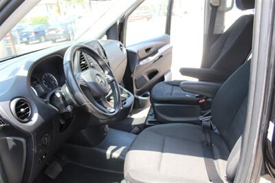 2018 Mercedes-Benz Metris Passenger   - Photo 9 - Van Nuys, CA 91406