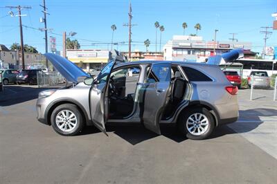 2019 Kia Sorento LX V6   - Photo 26 - Van Nuys, CA 91406