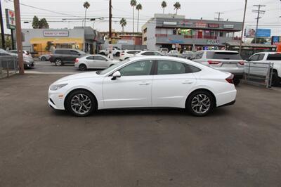 2021 Hyundai SONATA SEL   - Photo 4 - Van Nuys, CA 91406