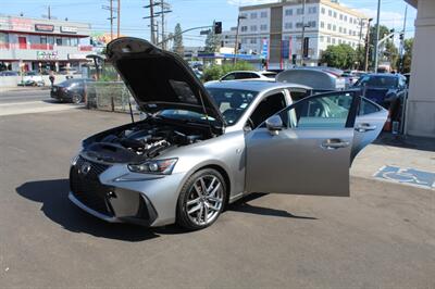 2017 Lexus IS 200t   - Photo 29 - Van Nuys, CA 91406