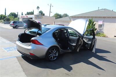 2017 Lexus IS 200t   - Photo 33 - Van Nuys, CA 91406